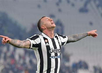 رسمي ا يوفنتوس يعلن رحيل بيرنارديسكي
