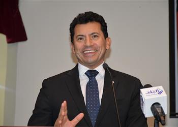 خاص غضب وتوصية رد فعل وزير الرياضة بشأن أزمة اتحاد الكرة مع كيروش