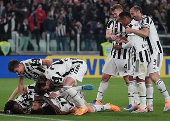 لاعب وسط يوفنتوس مطلوب في مانشستر يونايتد