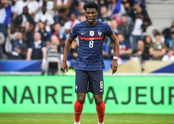 تشواميني يرد على اهتمام ريال مدريد وليفربول