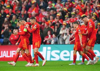 بعد غياب 64 عام ا بيل يقود ويلز للتأهل إلى كأس العالم 2022 على حساب أوكرانيا