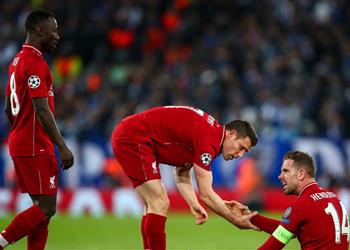 ذا أثلتيك لاعب ليفربول يقترب من تجديد عقده بعد تخفيض راتبه