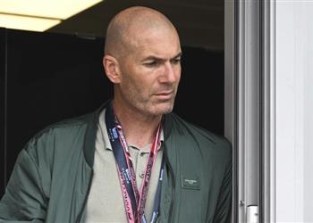 الأعلى أجر ا في العالم موندو باريس سان جيرمان يرفع عرضه المالي لـ زيدان