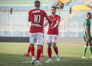 فيديو الأهلي يتقدم على الدفاع الجوي بثلاثية نظيفة في الشوط الأول