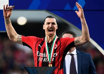 بـ أجر رمزي ميلان يفكر في تجديد عقد إبراهيموفيتش رغم تخطيه الـ40