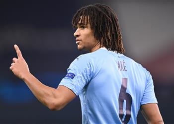 ناثان آكي يحسم مستقبله مع مانشستر سيتي بعد ارتباطه بالرحيل