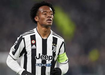 كوادرادو يكسر الصمت بشأن تكهنات أزمة عقده مع يوفنتوس