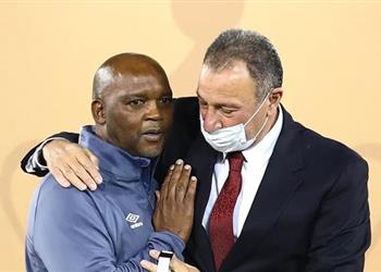 زوجة موسيماني ما فعله الأهلي فاجأني ولست مهتمة بمعرفة سبب الاجتماع معه