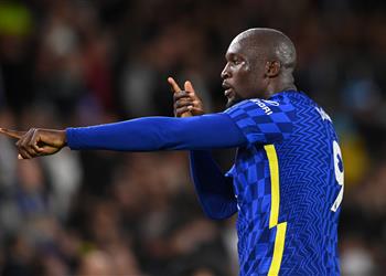 ديلي ميل تشيلسي يتخذ قرار ا بشأن مستقبل لوكاكو