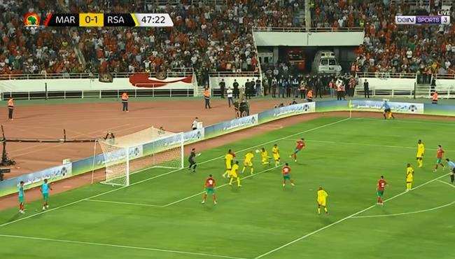 هل حرم الحكم المغرب من ركلة جزاء امام جنوب افريقيا