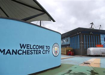 صور صفقة مانشستر سيتي الجديدة يخضع للفحص الطبي قبل الإعلان الرسمي