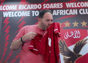 سواريش شرف لي تمثيل الأهلي والدفاع عن شارة نادي القرن