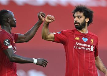 تليجراف توضح دور ماني في تجديد عقد محمد صلاح مع ليفربول