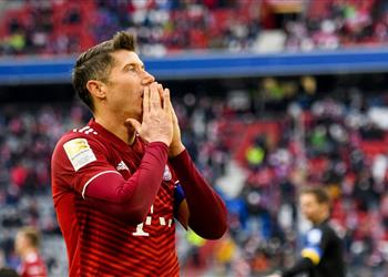 بيلد ليفاندوفسكي سينضم إلى برشلونة في معسكر الولايات المتحدة