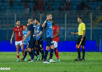 فيديو محمد عبد المنعم يحاول الاعتداء على رمضان صبحي بعد انتهاء مباراة الأهلي وبيراميدز
