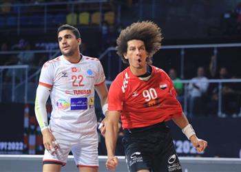 علي زين حققنا فوز ا مثير ا على تونس وأطمح للتتويج باللقب الإفريقي الثالث مع مصر