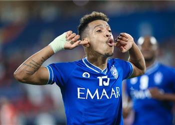 والد بيريرا يعلن عن وجهته القادمة بعد اقتراب رحيله عن الهلال