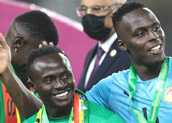 ميندي ليفربول سيتأثر برحيل ماني إلى بايرن ميونخ