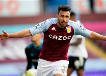 مهاجم وست هام السابق لـ أستون فيلا عليكم بيع تريزيجيه هناك شيء خاطئ