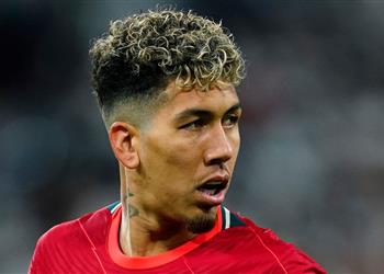 ليفربول يستعد لإجراء محادثات مع فيرمينو بسبب يوفنتوس