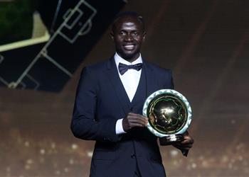 أول تعليق من ماني بعد فوزه بجائزة أفضل لاعب في إفريقيا 2022