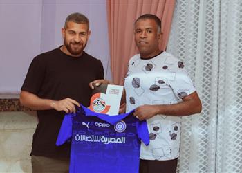 أسوان يعلن تجديد عقد خالد وليد موسمين