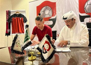 الرائد السعودي يعلن تعاقده مع 3 لاعبين أجانب