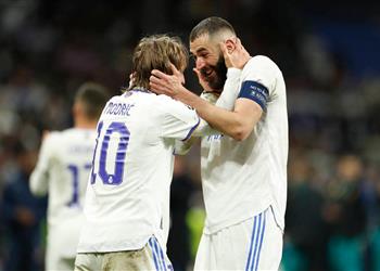 مودريتش بنزيما يستحق الكرة الذهبية ومدافع ريال مدريد لا ي صدق