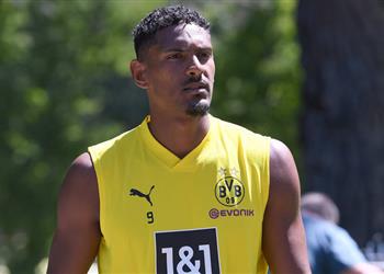 بعد إصابته بورم بوروسيا دورتموند يص در بيان ا صادم ا عن حالة هالير