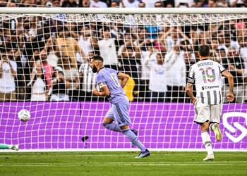 فيديو ريال مدريد يستعد للسوبر الأوروبي بثنائية ودية في شباك يوفنتوس