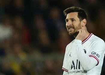 ميسي يحدد موعد ا لحسم مستقبله بين العودة إلى برشلونة والتجديد مع باريس سان جيرمان