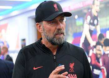 كلوب يعلن إصابة لاعب ليفربول ويوضح سبب غياب جونز وكيتا أمام ستراسبورج