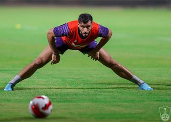 أهلي جدة يختار بديل عمر السومة