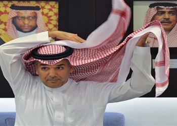 بعد الهبوط ومطالب رحيله كواليس اجتماع ماجد النفيعي مع أعضاء مجلس إدارة أهلي جدة