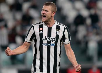 أوليفر كان يلمح لإمكانية تعاقد بايرن ميونخ مع دي ليخت