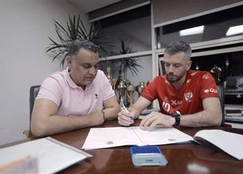 الأهلي يعلن التعاقد مع البرازيلي نانتس لتدعيم فريق اليد