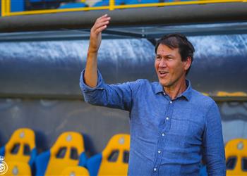 جارسيا يطالب النصر بضم لاعب مانشستر يونايتد السابق