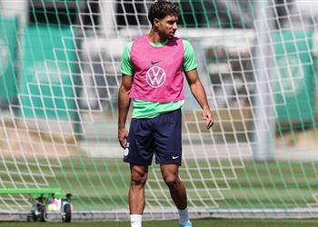 سكاي عرض إنجليزي مثير لضم عمر مرموش وفولفسبورج يرد