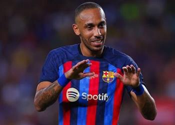 أحدهم رد ببرود برشلونة يعرض أوباميانج على ثنائي الدوري الإنجليزي