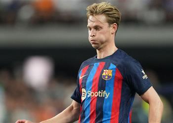 فيديو جمهور برشلونة يهين دي يونج بسبب راتبه