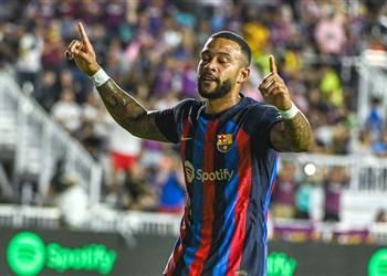 منافس إنجليزي لـ يوفنتوس على ضم ديباي من برشلونة