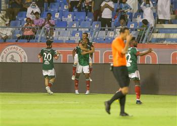 قادما من واتفورد الاتفاق السعودي يدعم كارتيرون بلاعب كاميروني