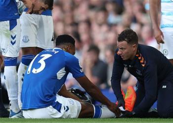 بعد بن جودفري إيفرتون يتلقى ضربة قوية بشأن إصابة ياري مينا