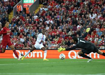 فيديو بمشاركة محمد صلاح ليفربول يتعثر مجدد ا ويسقط في الأنفيلد أمام كريستال بالاس بالدوري الإنجليزي