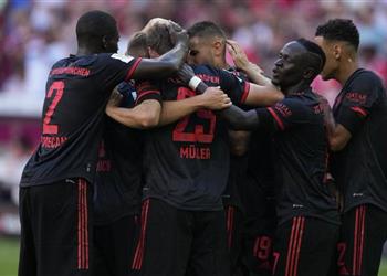 رسمي ا مدافع بايرن ميونخ ينضم إلى إشبيلية