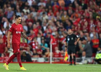 حارس ليفربول السابق ينتقد نونيز ما فعله غير مبرر على الإطلاق