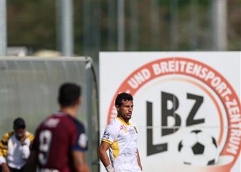 طارق حامد يسجل واتحاد جدة يفوز على أبها بثنائية ودي ا