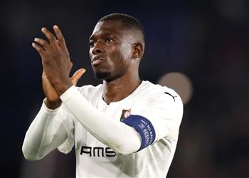 برشلونة يحدد قائد رين لتدعيم مركز الظهير الأيمن