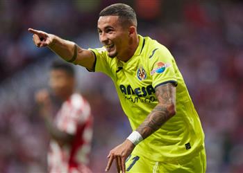 فياريال يهزم أتلتيكو مدريد بثنائية ويتصدر ترتيب الدوري الإسباني