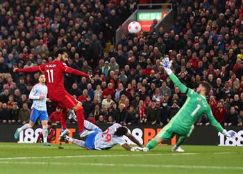 محمد صلاح يستهدف إنجازين مميزين في مباراة ليفربول ومانشستر يونايتد